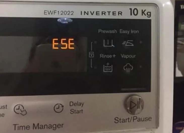 Lỗi E5E máy giặt Electrolux là gì?
